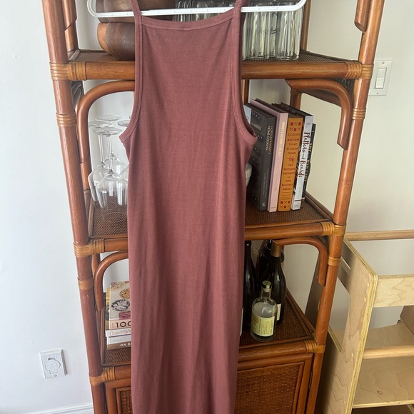 High neck dress - Picture 3 of 3
